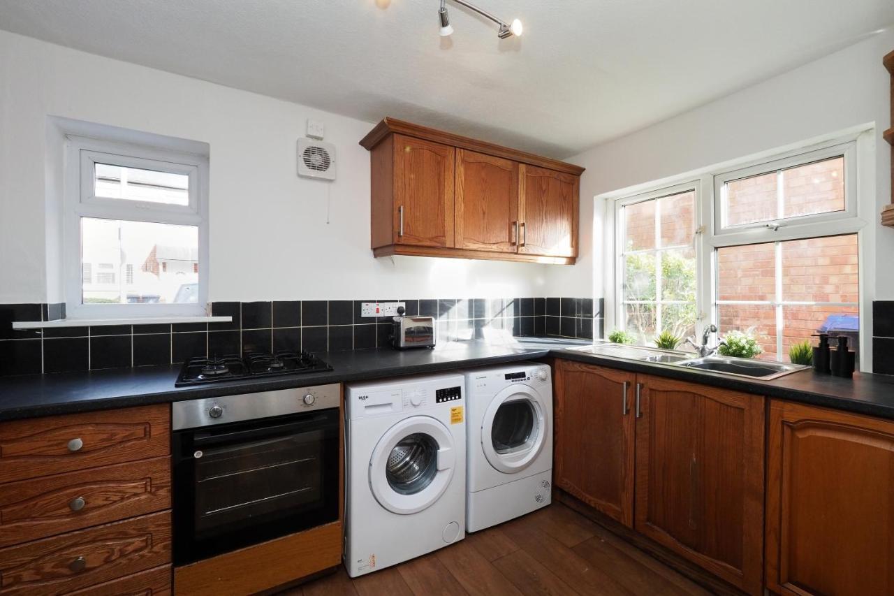Home In Wellesbourne - Contractors - Families - Reduced Rates Экстерьер фото